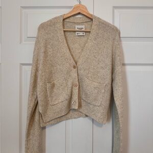 Abercrombie & Fitch - Cropped Cardigan